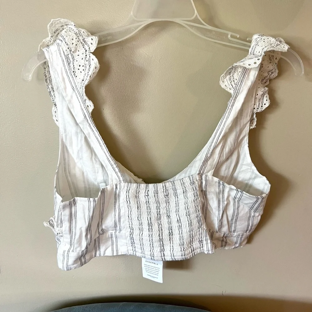 American Eagle Ruffle Crop Top - Picture 2 of 5